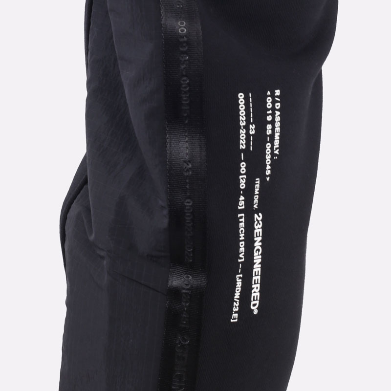 мужские черные брюки Jordan 23 Engineered Fleece Trousers DJ0180-010 - цена, описание, фото 7